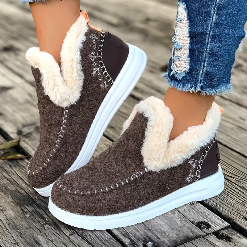Ultra Cozy Women’s Winter Slippers – Fleece Lined, Soft Fabric