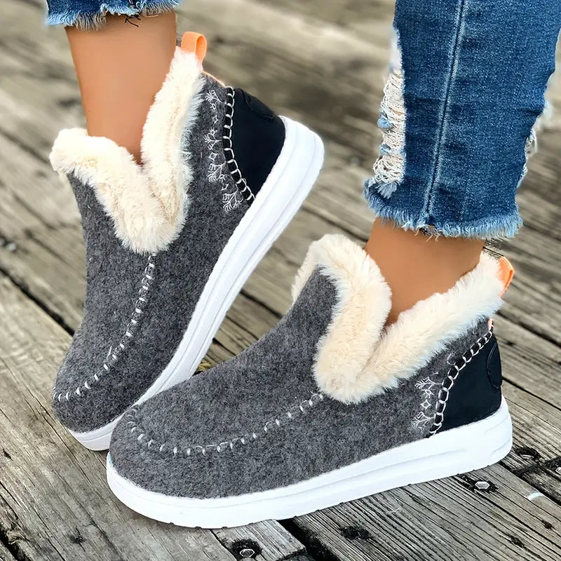 Ultra Cozy Women’s Winter Slippers – Fleece Lined, Soft Fabric
