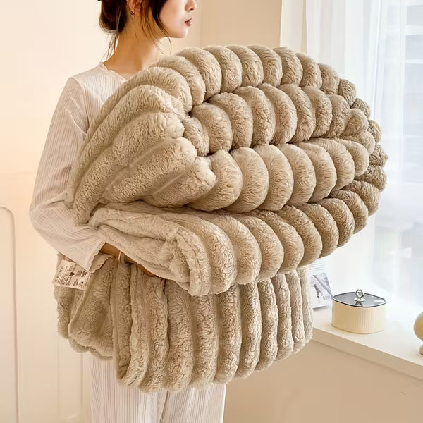 Faux Fur Throw Blanket – Soft Touch, Warm & Plush