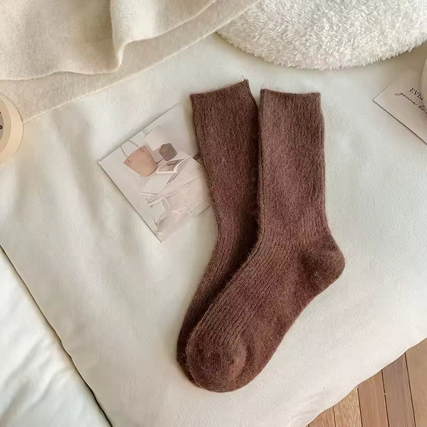 Women’s Thick Cashmere Wool Socks – Warm Winter Crew Socks - One Size (4 – 7)