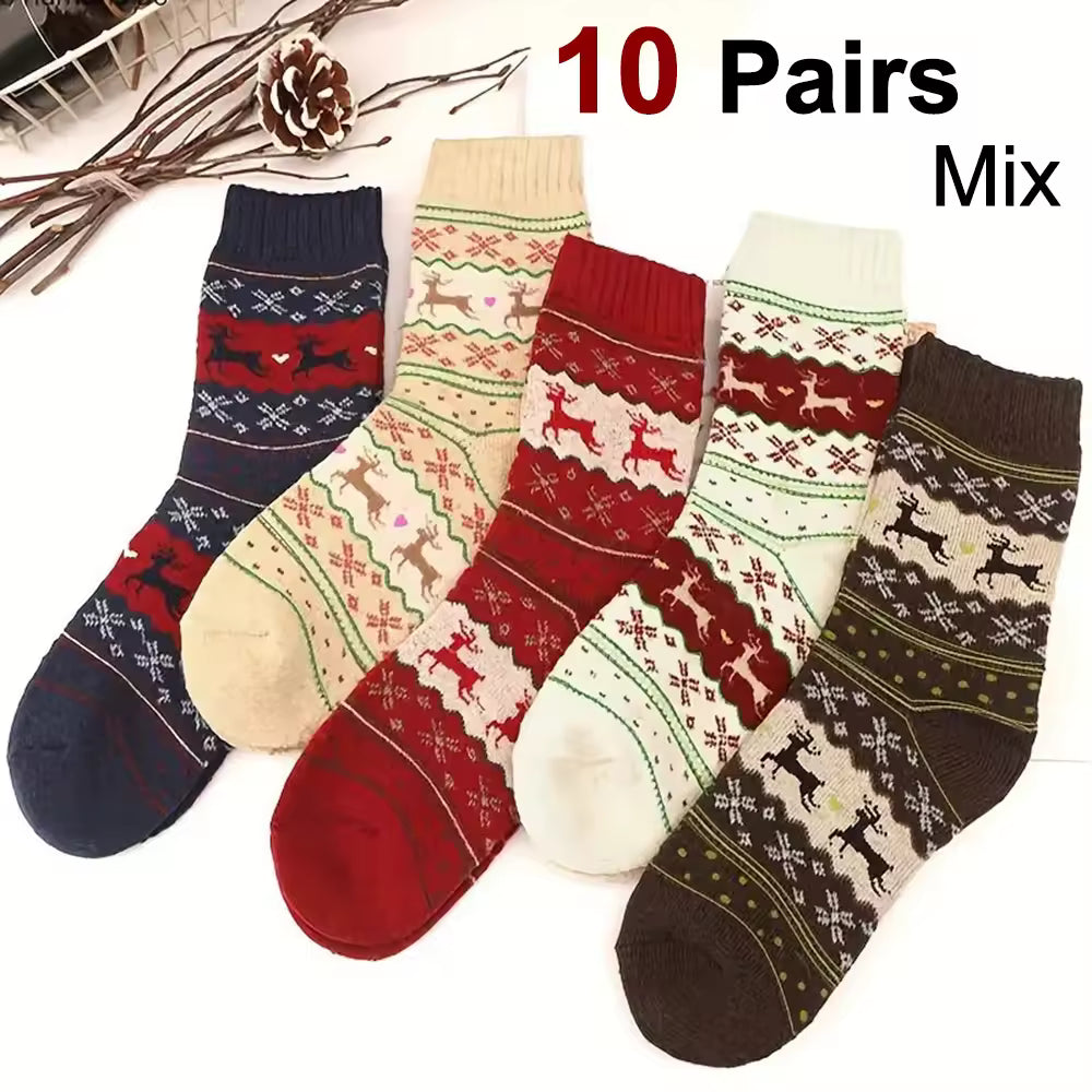 Women’s Warm Thick Socks with Deer Pattern - One Size (4 – 7)