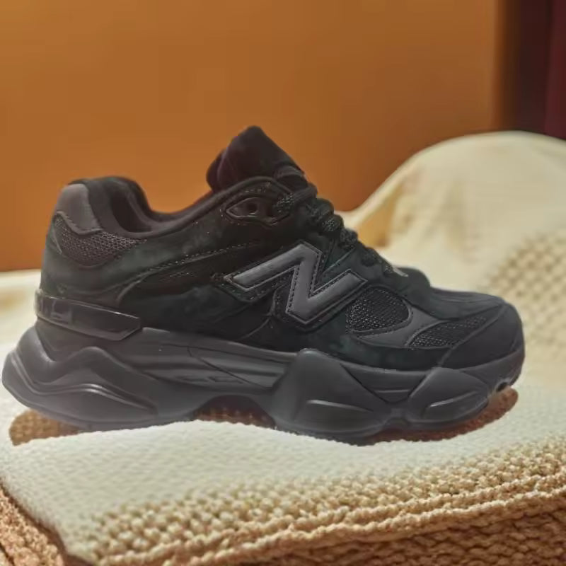 9060 Retro Chunky Trainers