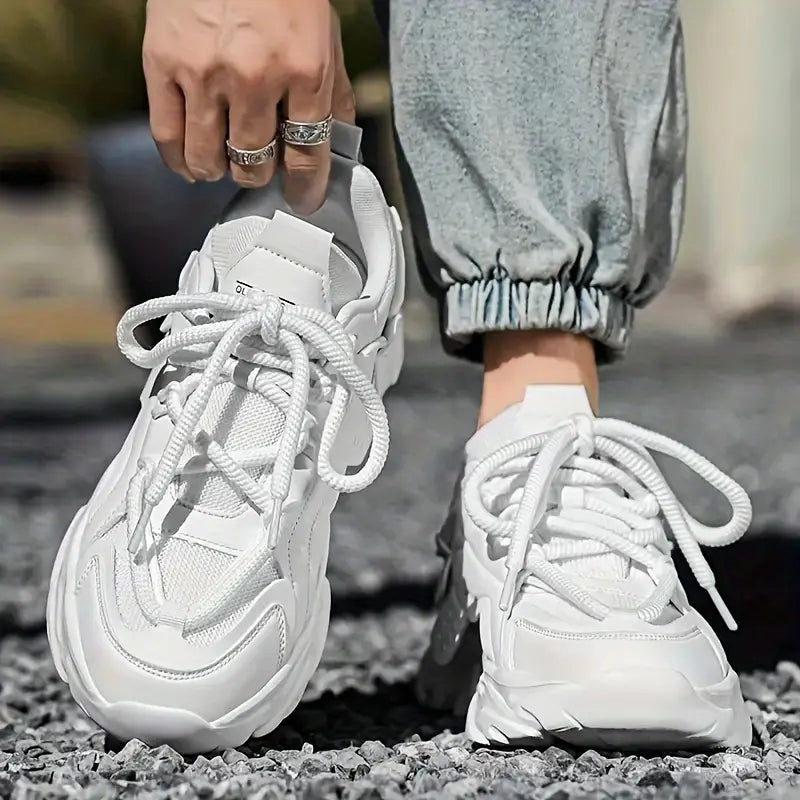 Chunky Trainers – Thick-Soled Streetwear Running Shoe